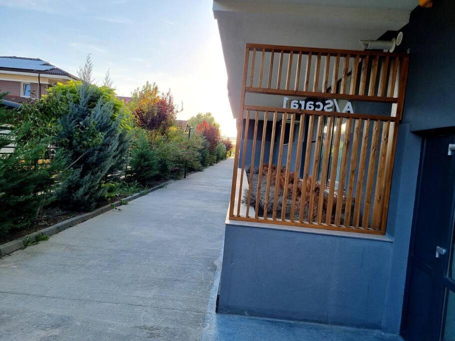 Apartament Cwa 1 Aeroport Otopeni Luaran gambar